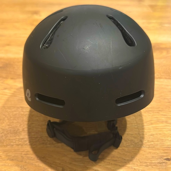 Children’s ski/snowboard helmet. Small 52cm-55cm. - Picture 2 of 7